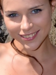 Perfect nude chick