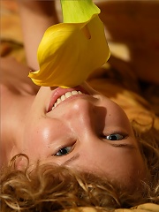 Masha | Calla Lily